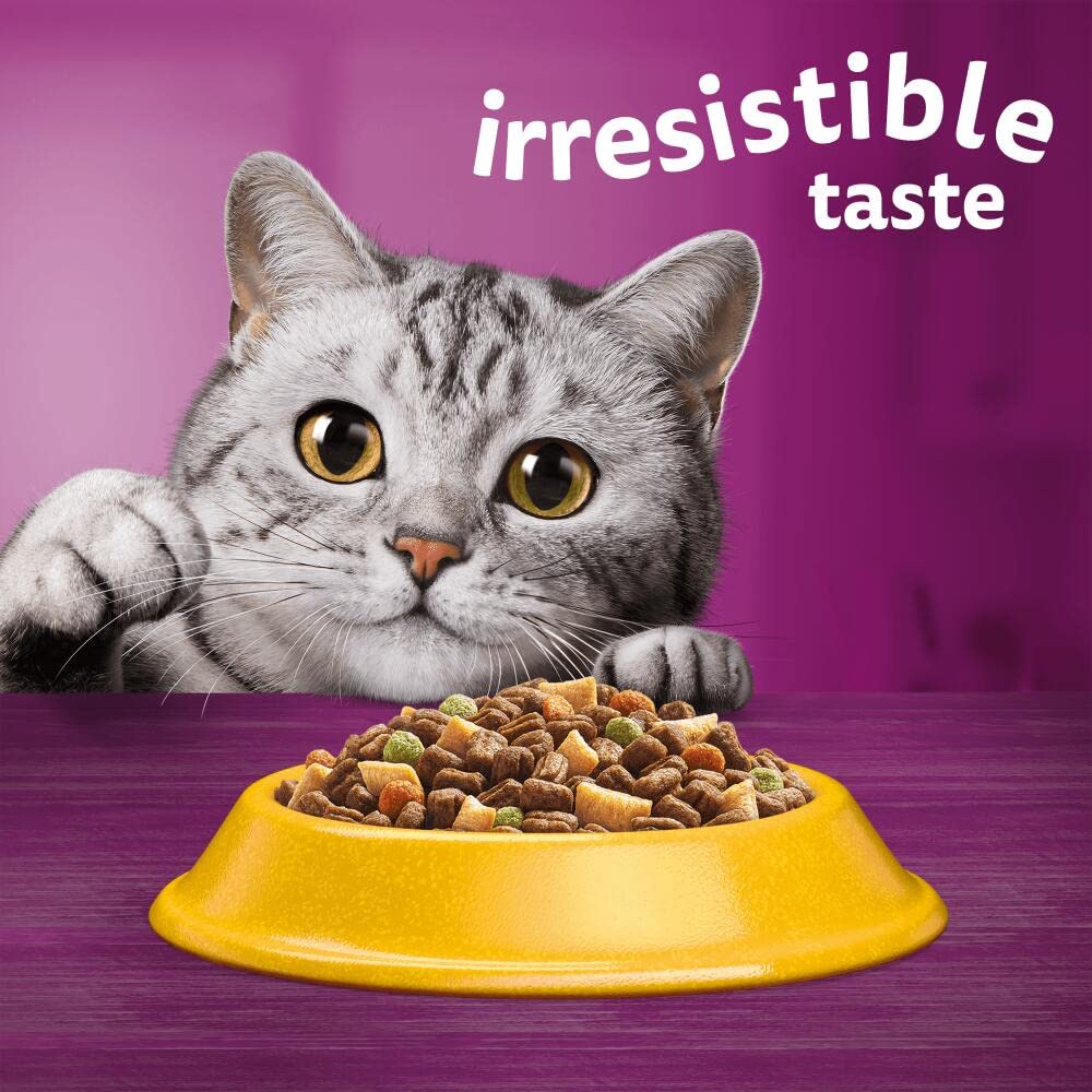 WHISKAS - 1+ Adult Dry Cat Food - 7kg - Biscuits Made with Chicken - Bulk Cat Food Bag