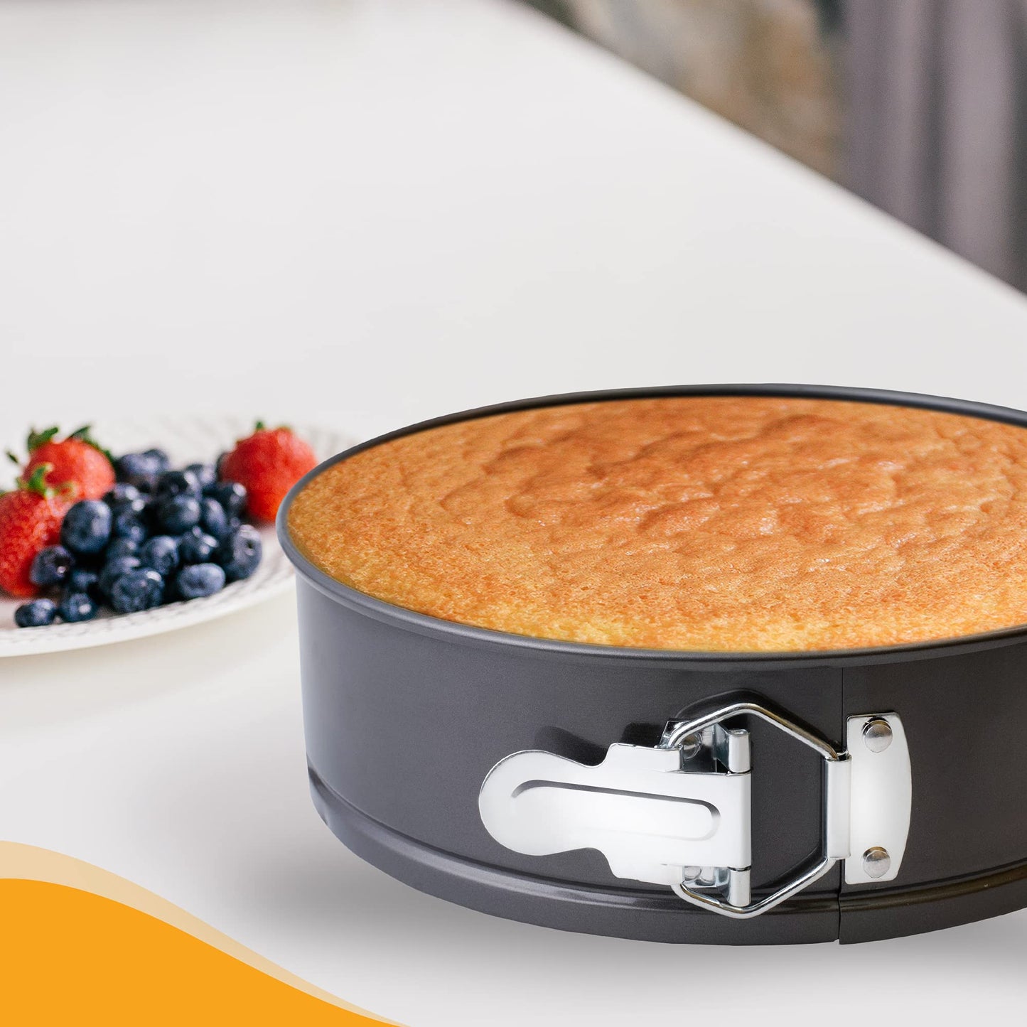 Grilzy Cake Tin - 8 Inch Cake Tins for Baking, 20cm Springform Cake Tins for Cheesecake, Non-Stick Baking Tins Round Cake Pan, Bake Ware Round Cake Tin for Restaurants, Home and Kitchen