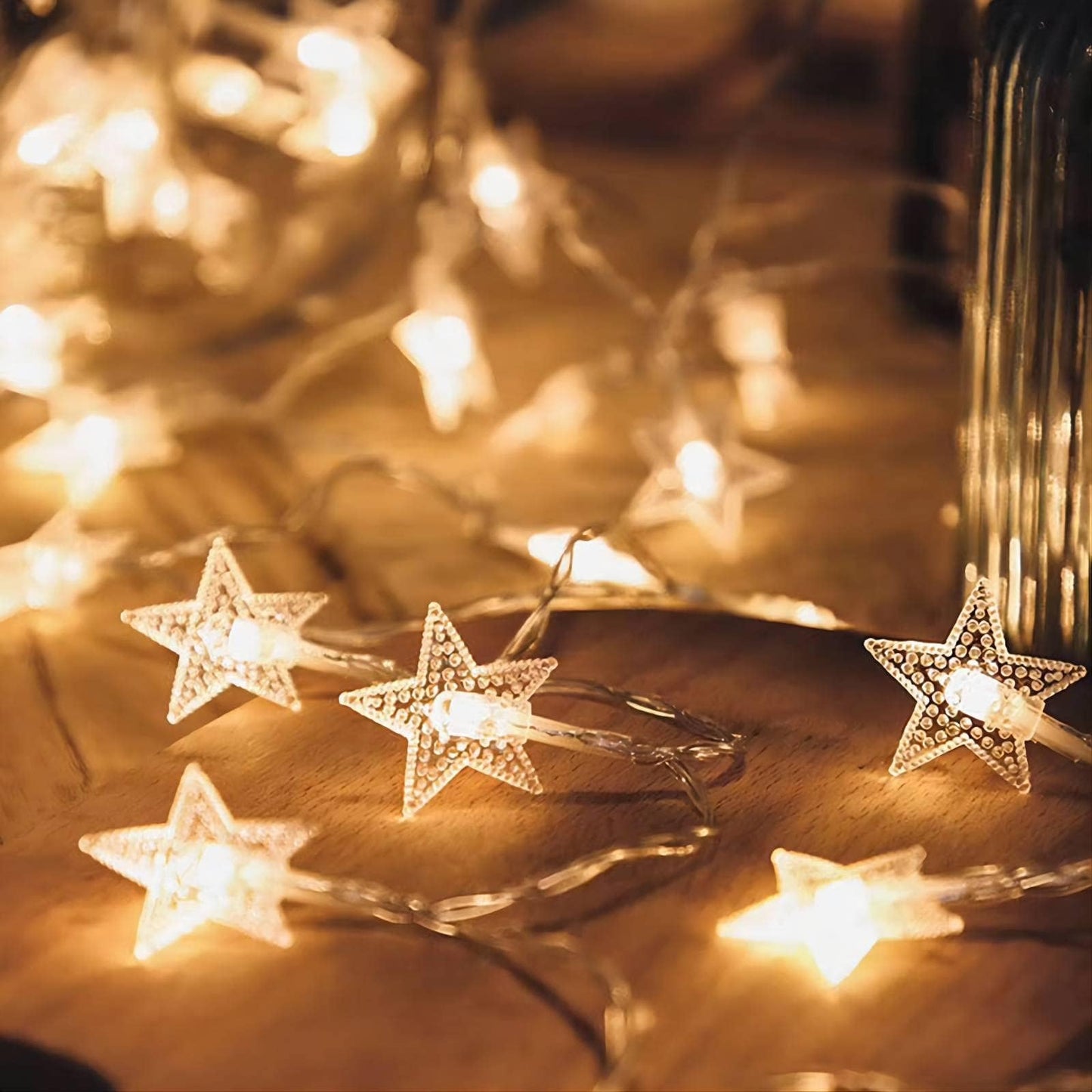 Christmas Decor Star String Lights, 20 FT 40 LED Battery Operated Twinkle Lights Warm White Cute Hanging Star Fairy Light for Bedroom Room Office Home Camper Indoor Outdoor Xmas Tree Decorations