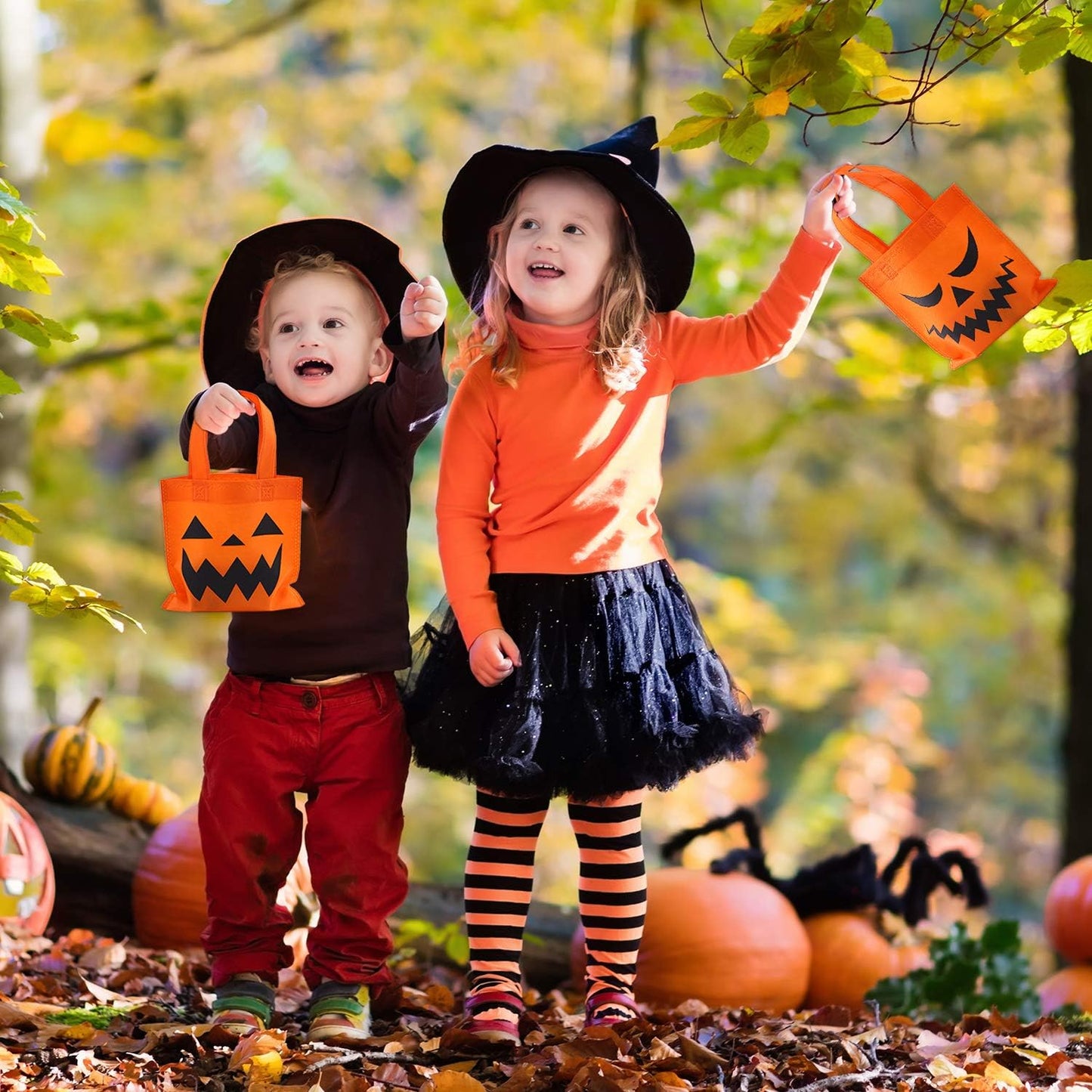 Elcoho 30 Packs Halloween Trick or Treat Non-woven Bags Pumpkin Bag Party Goody Tote Bags Gift Bag (Orange)