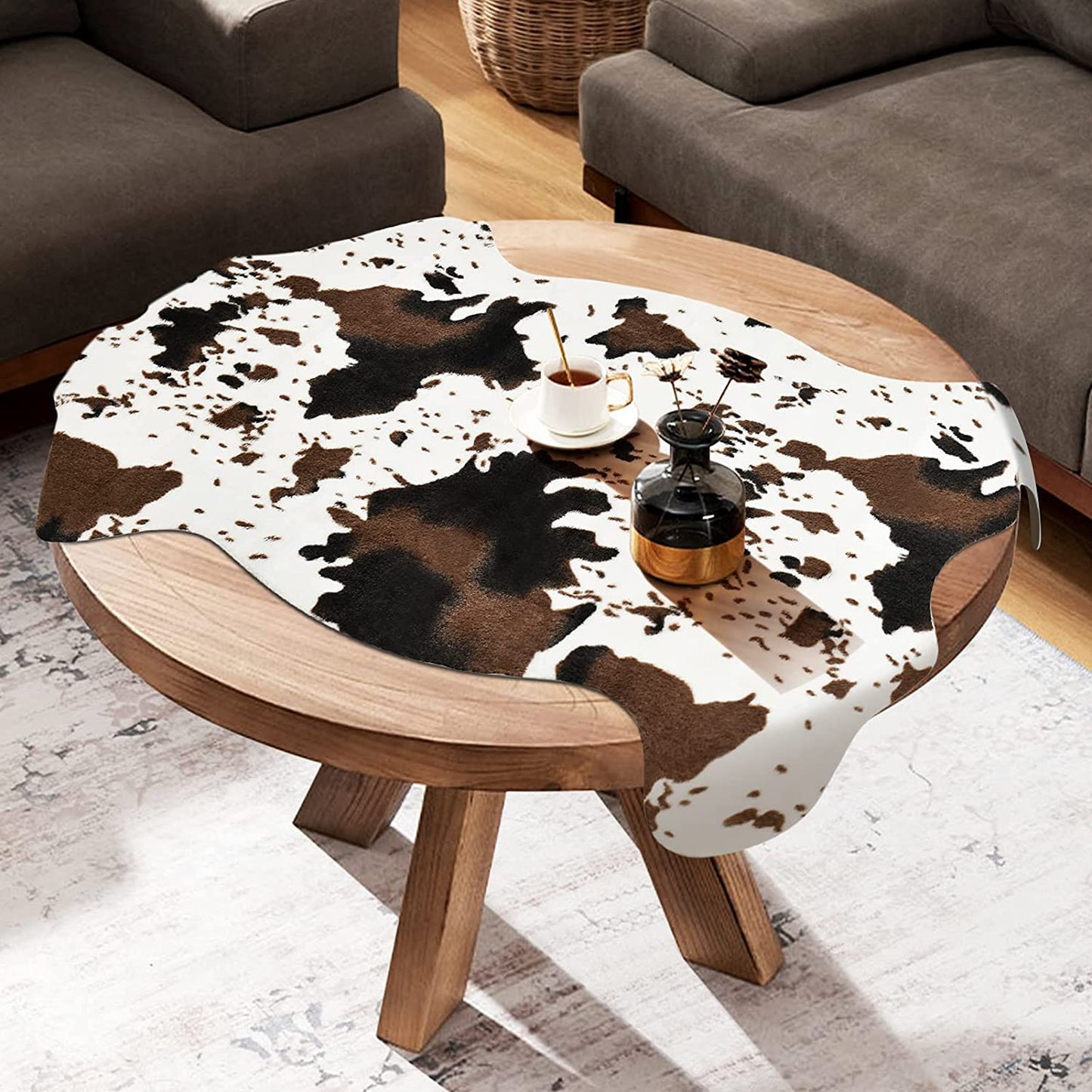Faux Cowhide Rug, Cute Cow Print Rug for Western Decor, Non-Slip Animal Area Carpet for Bedroom Living Room, Western Party Decorations, 3.6 x 2.5 FT (43 x 30 Inches)