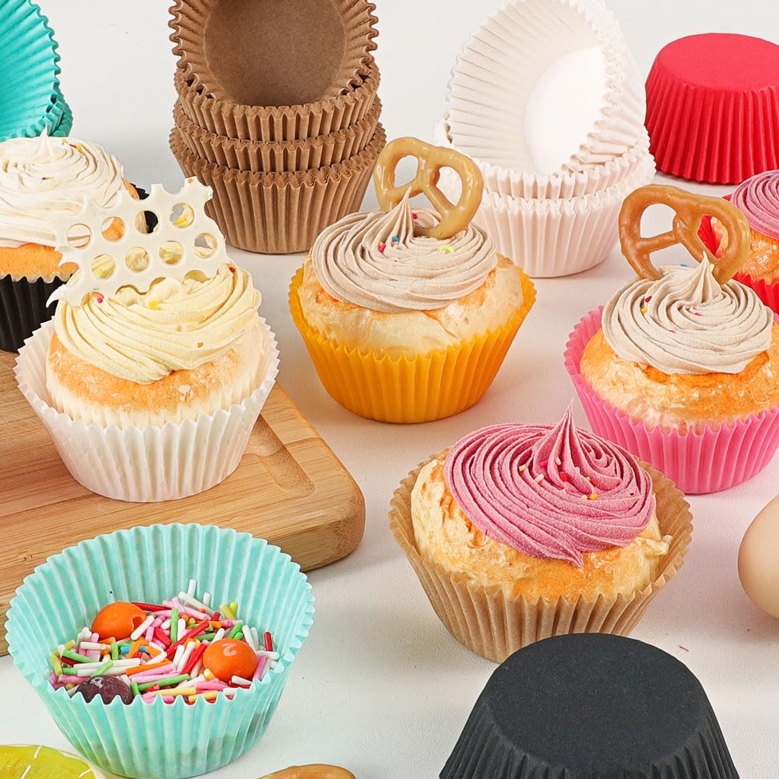 Standard Black Cupcake Liners for Baking 200 Counts - Caperci Greaseproof Muffin Baking Cups for Wedding Birthday Party Baby Shower Festivals (Black)