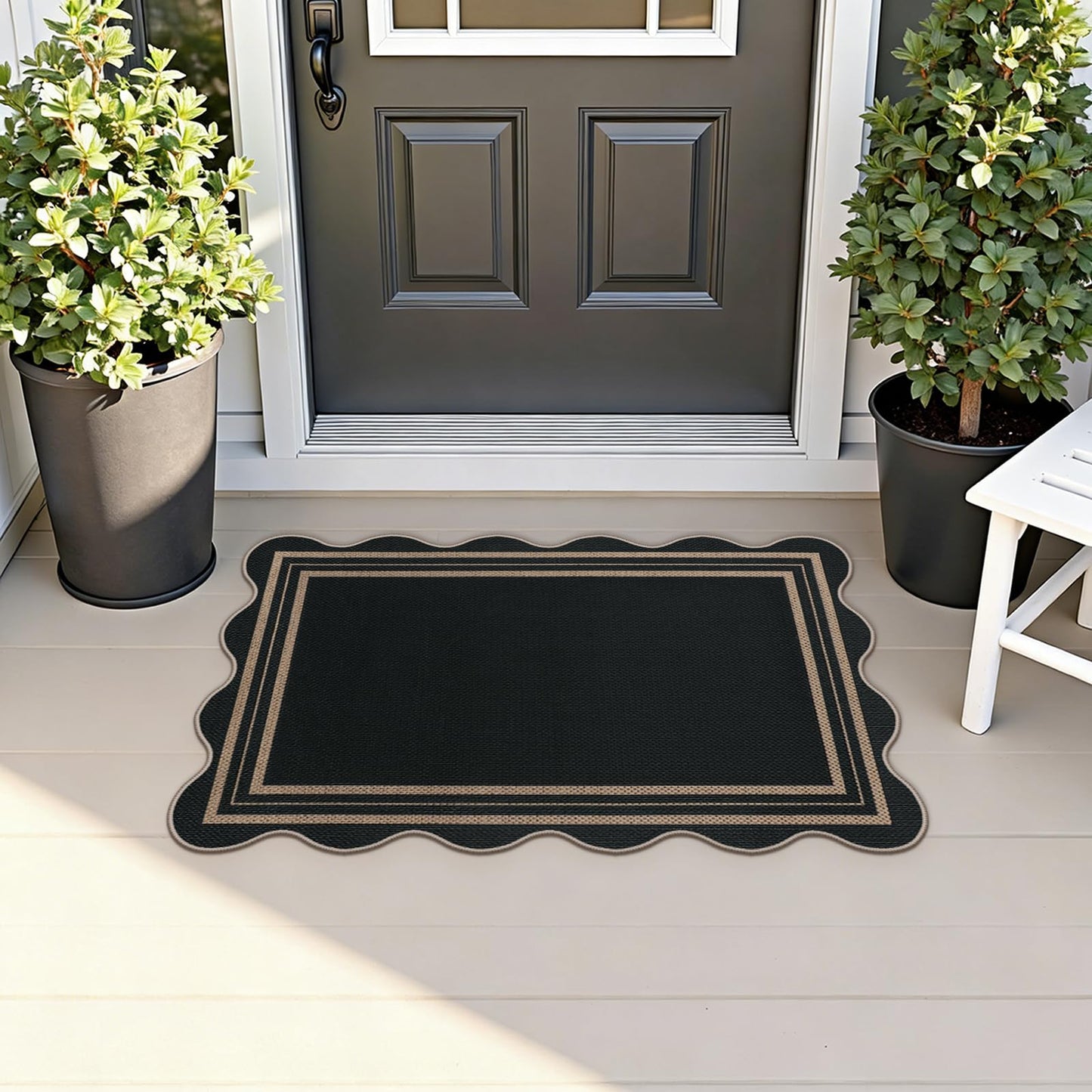 LORWER Easy Jute Black Kitchen Rug, 2x3 Front Door Mat Washable Non Slip Small Entryway Rug, Indoor Outdoor Farmhouse Scalloped Doormat for Bathroom Doorway Porch