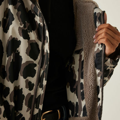 Regatta Outdoor Active Unisex Waterproof Changing Robe - True Leopard Print - SM