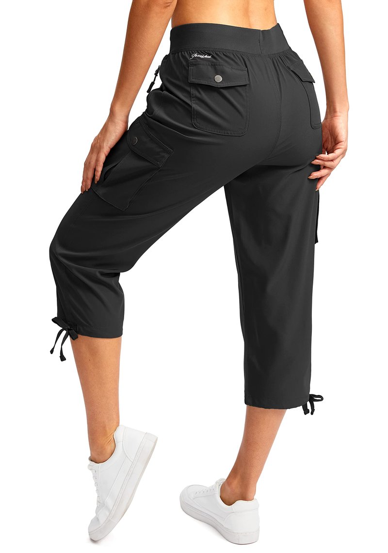 Soothfeel Women's Cargo Capris Pants with 6 Pockets Lightweight Quick Dry Travel Hiking Summer Pants for Women Casual (Black, XL)
