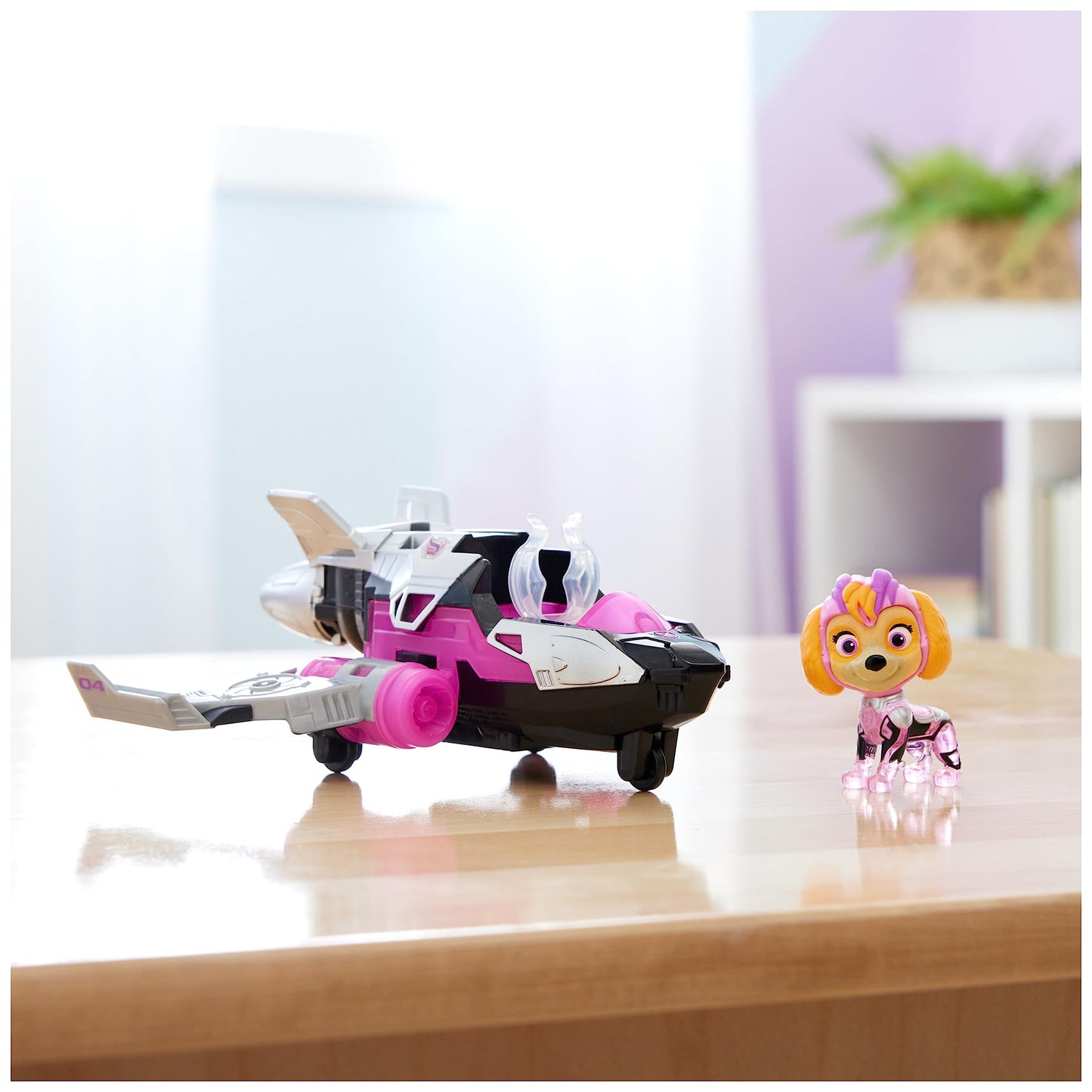 PAW Patrol: The Mighty Movie Aeroplane Toy with Skye Mighty Pups Action Figure, Lights and Sounds, Kids’ Toys for Boys and Girls 3+