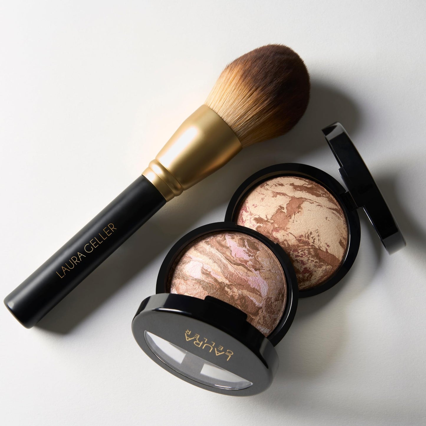 LAURA GELLER NEW YORK Retractable Black Kabuki Brush for Liquid, Cream and Powder Face Makeup With Aluminum Handle