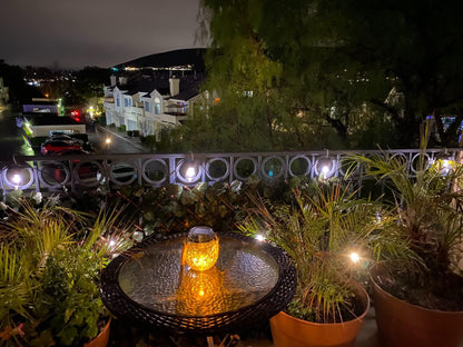 Brightech Ambience Pro Solar Powered Outdoor String Lights -27 ft Commercial Grade Waterproof Edison Patio Lights, Shatterproof LED String Lights for Outside, Porch - 12 Bulbs, 1W Soft White