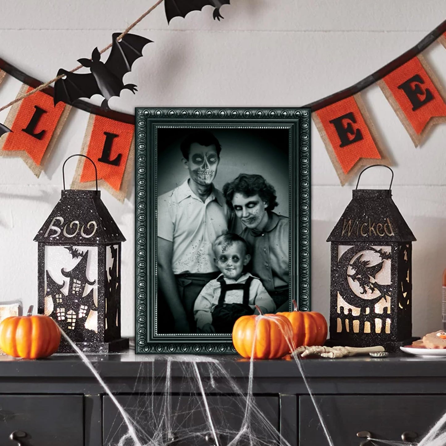 6 Pack Halloween Decoration 3D Changing Face Moving Gothic Horror Picture Frames Portrait, Waterproof, Full adhesive backing, Spooky Halloween Wall Decor For Haunted Mansion Castle Masquerade Party