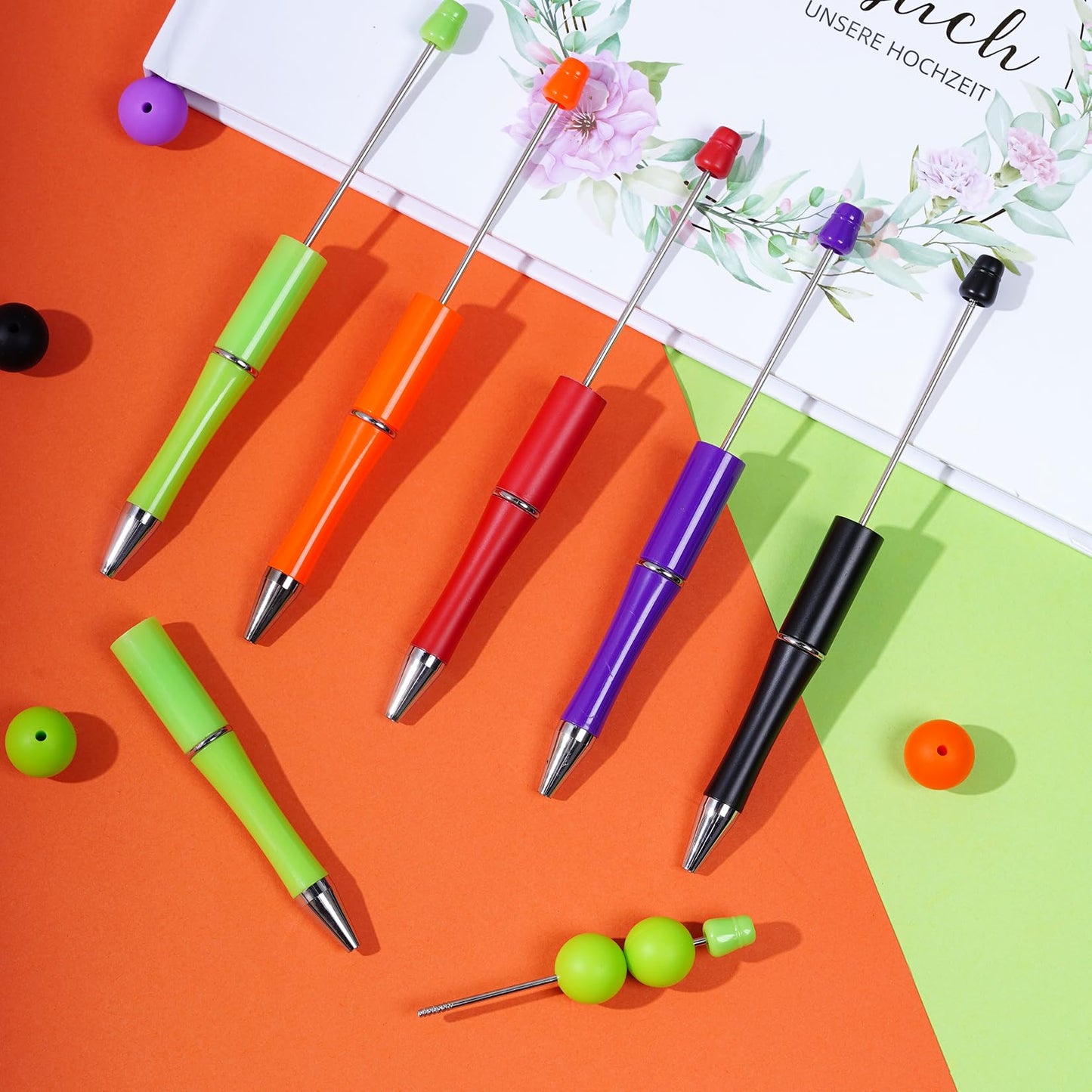 jiebor 20Pcs Halloween Beadable Pens Plastic Bead Ballpoint Pens Bulk with 50Pcs Black Ink Cute Cool Diy Pens for Halloween Journaling Women Teacher Graduation Gift Office Supplies