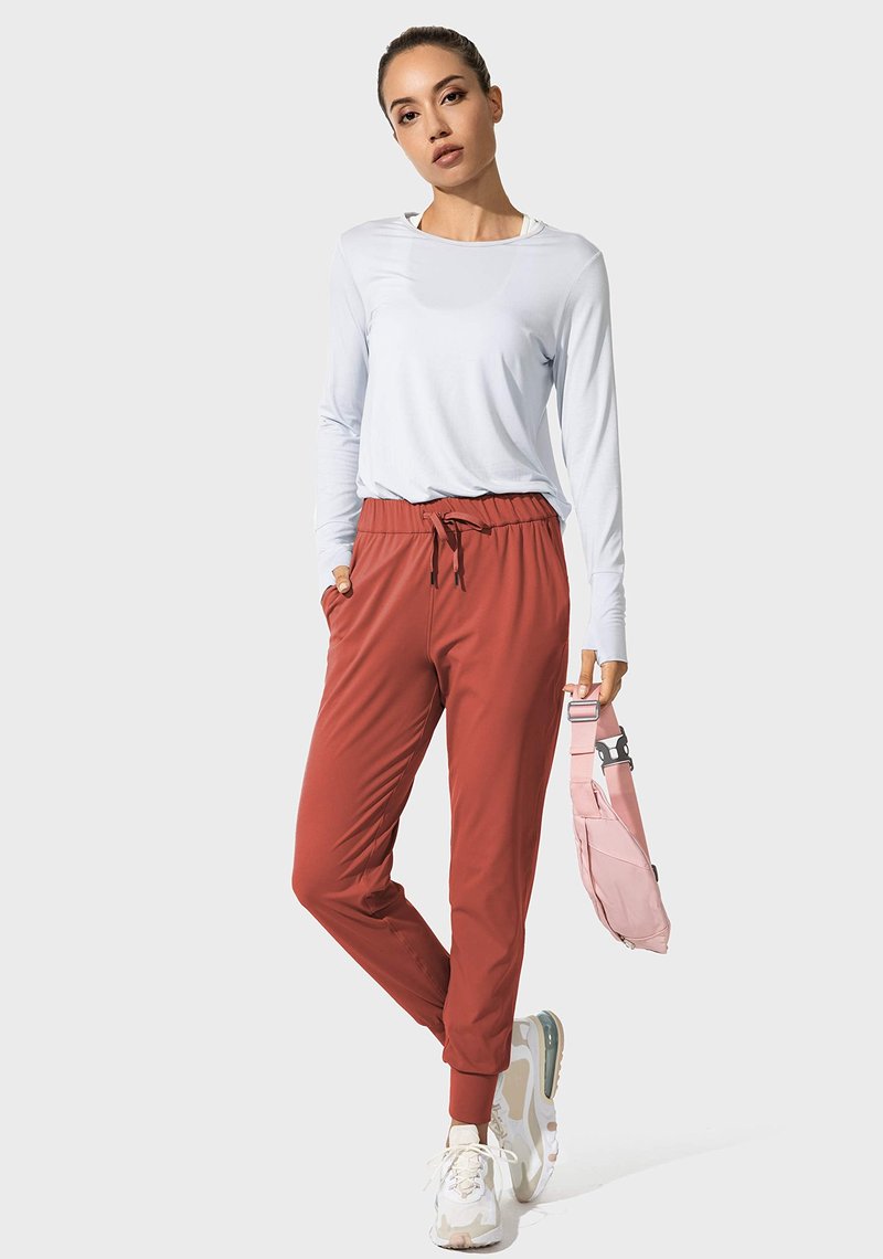 SANTINY Women's Joggers Pants Pockets Drawstring Running Sweatpants for Women Lounge Workout Jogging(Savannah Red_M)