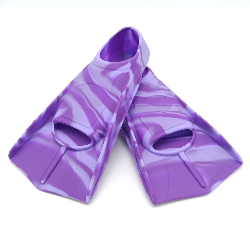 Gugmoy Kids Swim Fins,Comfortable Silicone Flippers for Swimming and Diving,Size Suitable Beginners Kids Girls Boys Adults (Medium, GrapePurple)