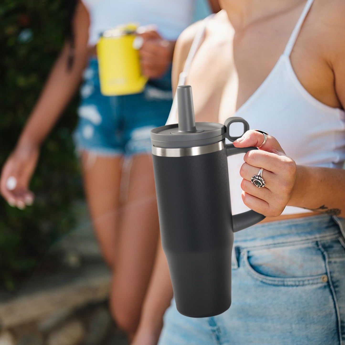 Fijinhom 32oz Tumbler, Insulated Stainless Steel Water Bottle with Straw, Cover Cap, Leak Proof Travel Tumbler with Handle, BPA-Free, Cupholder Friendly, Gifts for Women & Men, Black