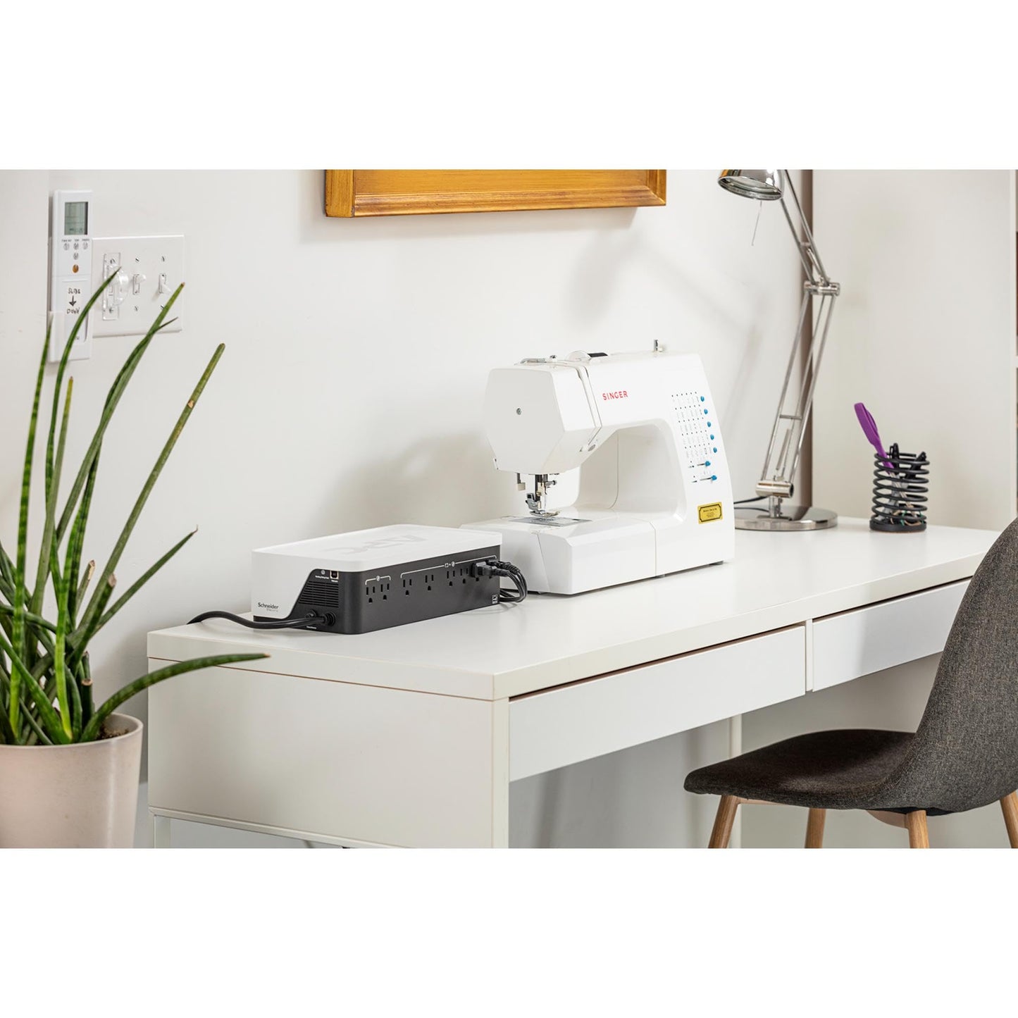 APC UPS Battery Backup, 1050VA UPS with 6 Backup Battery Outlets, Type C USB Charging, BE1050G3 Back-UPS