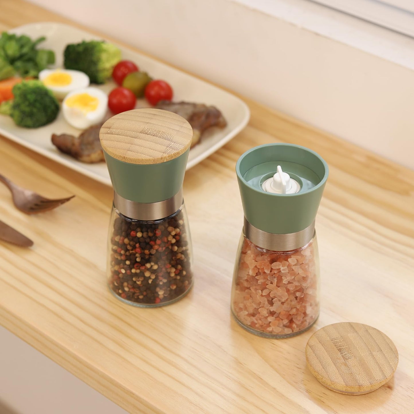 Vucchini Salt and Pepper Grinders 2 Set with Ceramic Core Cinnamon,Adjustable Coarseness,Green,Bamboo,Spice Mills,Home Kitchen Birthday,Housewarming Gifts
