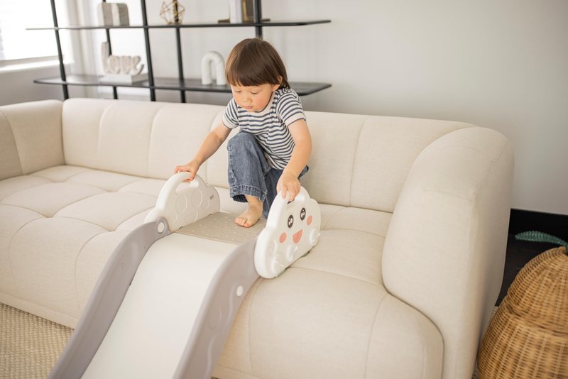 Indoor Kids Baby Couch Slide for Toddler 1-3, Sofa Slide Add-on Attachment for Bed Nugget Playgrounds, with Secure Base Guardrail, Gentle Slope Extended Buffer Zone, Fun Cute Cloud Design, White