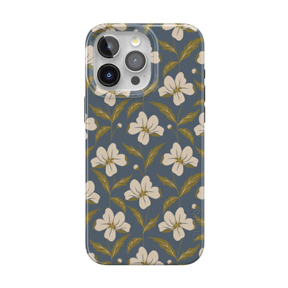 Casely iPhone 15 Pro Max Case | Nantucket Cottage | Blue Hydrangea | Compatible with MagSafe | Classic Ultra Slim Design