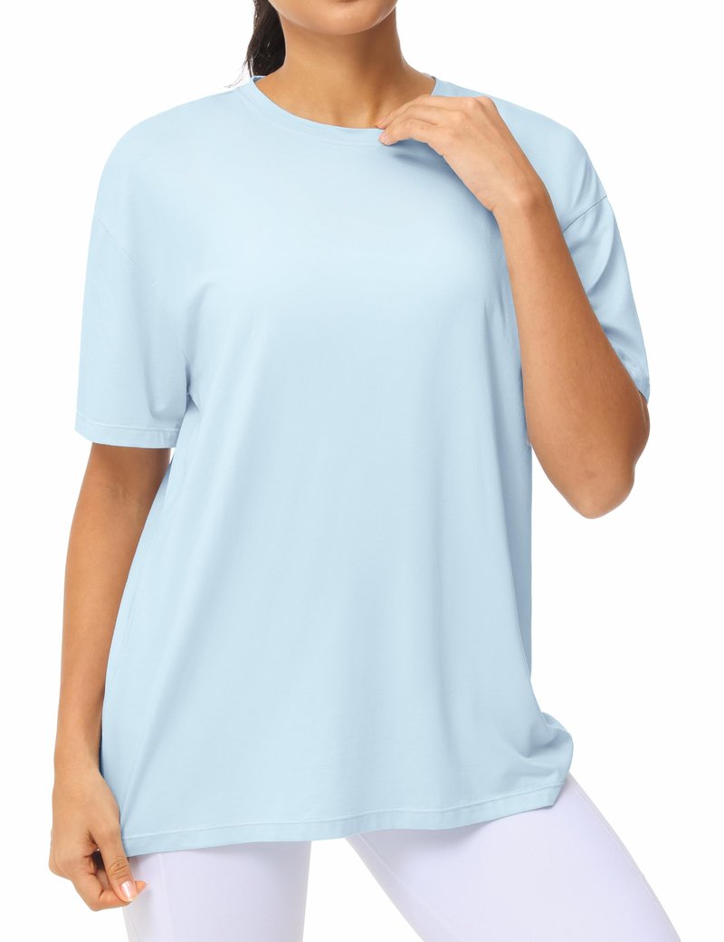 THE GYM PEOPLE Women's Casual Oversized T-Shirts Summer Crewneck Short Sleeve Workout Basic Tee Tops Light Blue