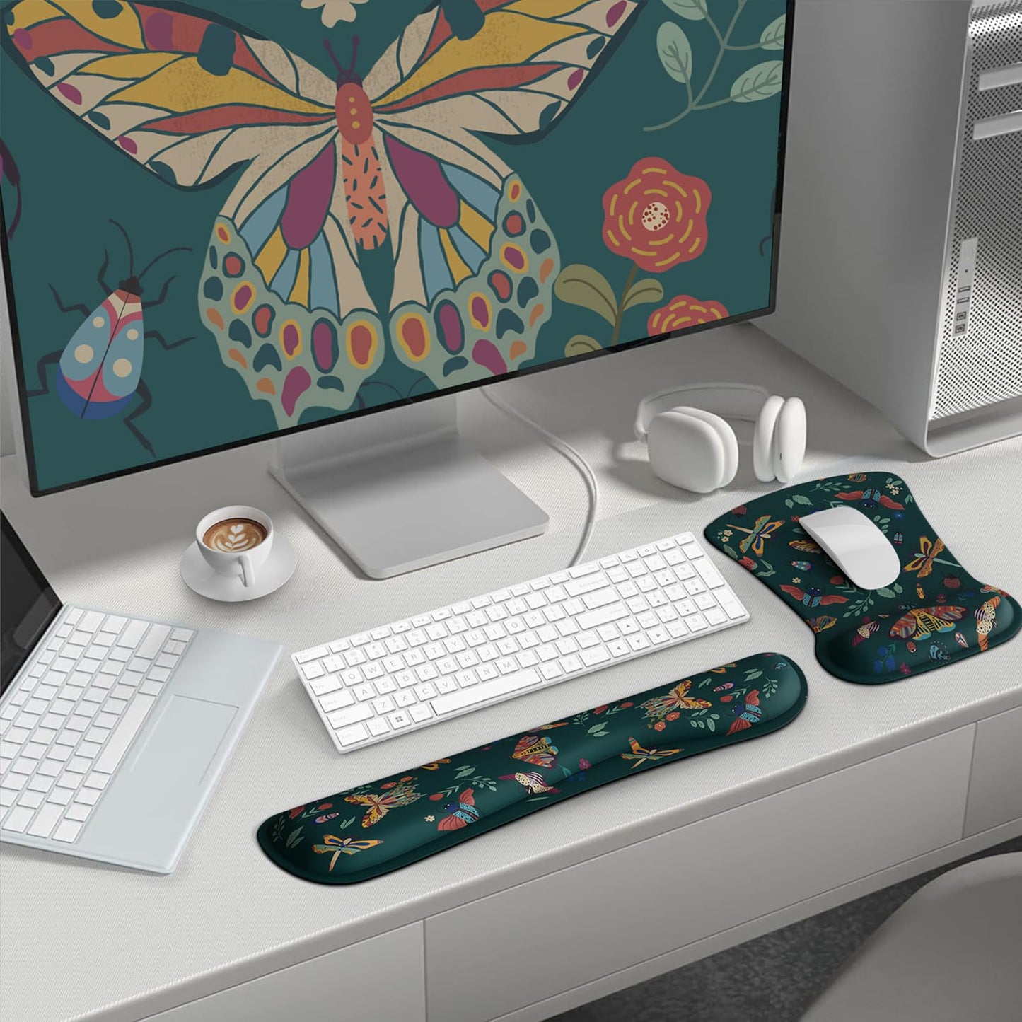 iCasso Ergonomic Mouse Pad with Wrist Rest, Keyboard Wrist Rest Mouse Wrist Rest, Made of Memory Foam, Easy Typing and Relieve Wrist Pain for Computer Keyboard Office(Green Butterfly)
