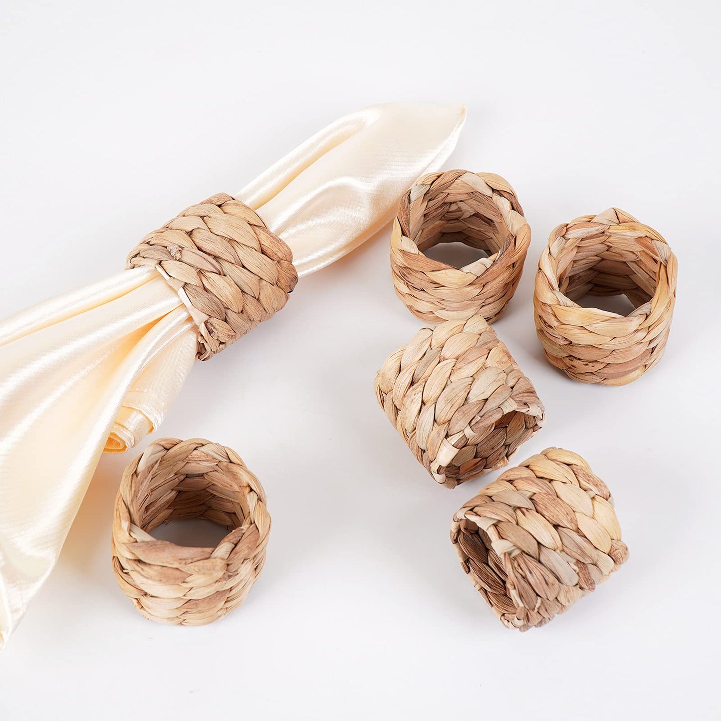 Napkin Rings Set of 6, Thanksgiving Napkin Rings Table Decor Handmade by Natural Water Hyacinth, Fall Farmhouse Napkin Rings for Thanksgiving, Christmas, Wedding Table Decoration