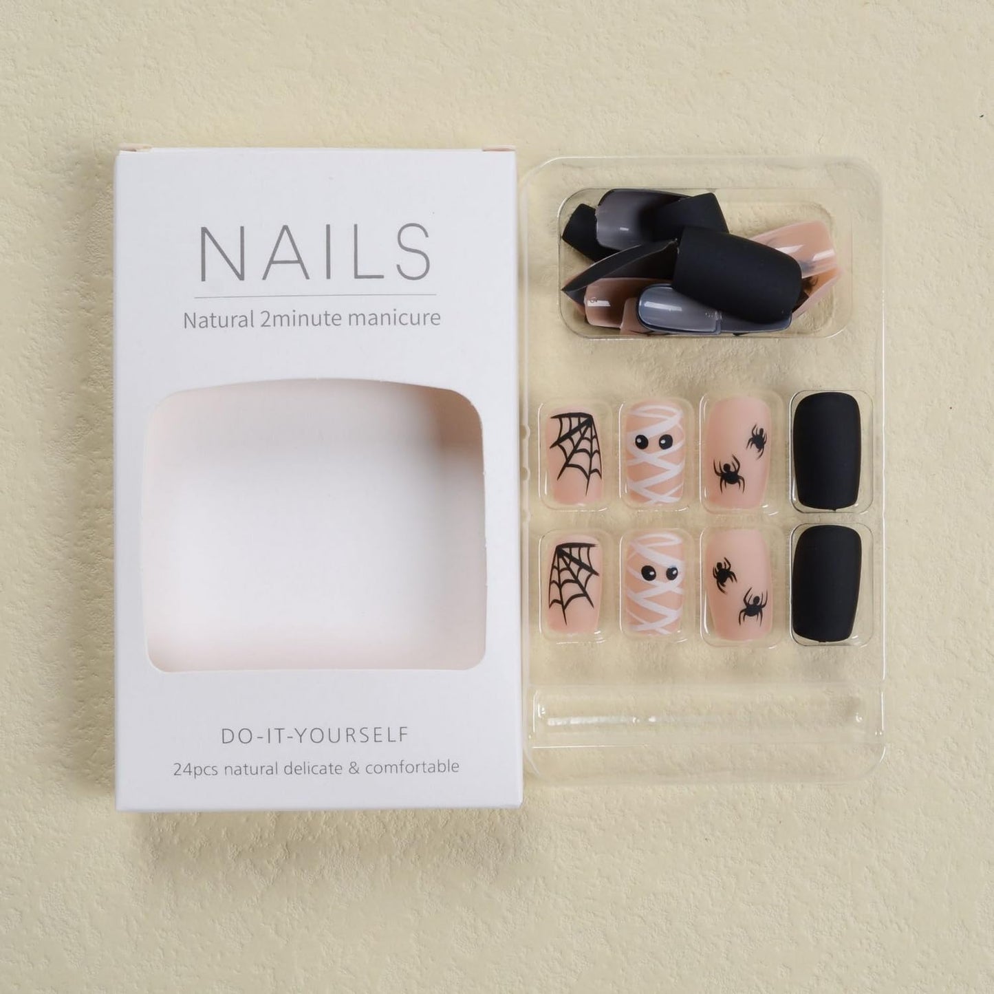 Halloween Press on Nails Square Short Fake Nails with Spiders Web Designs, Halloween Glue on nails for Women Girls, Matte Halloween Acrylic False Nails for Women