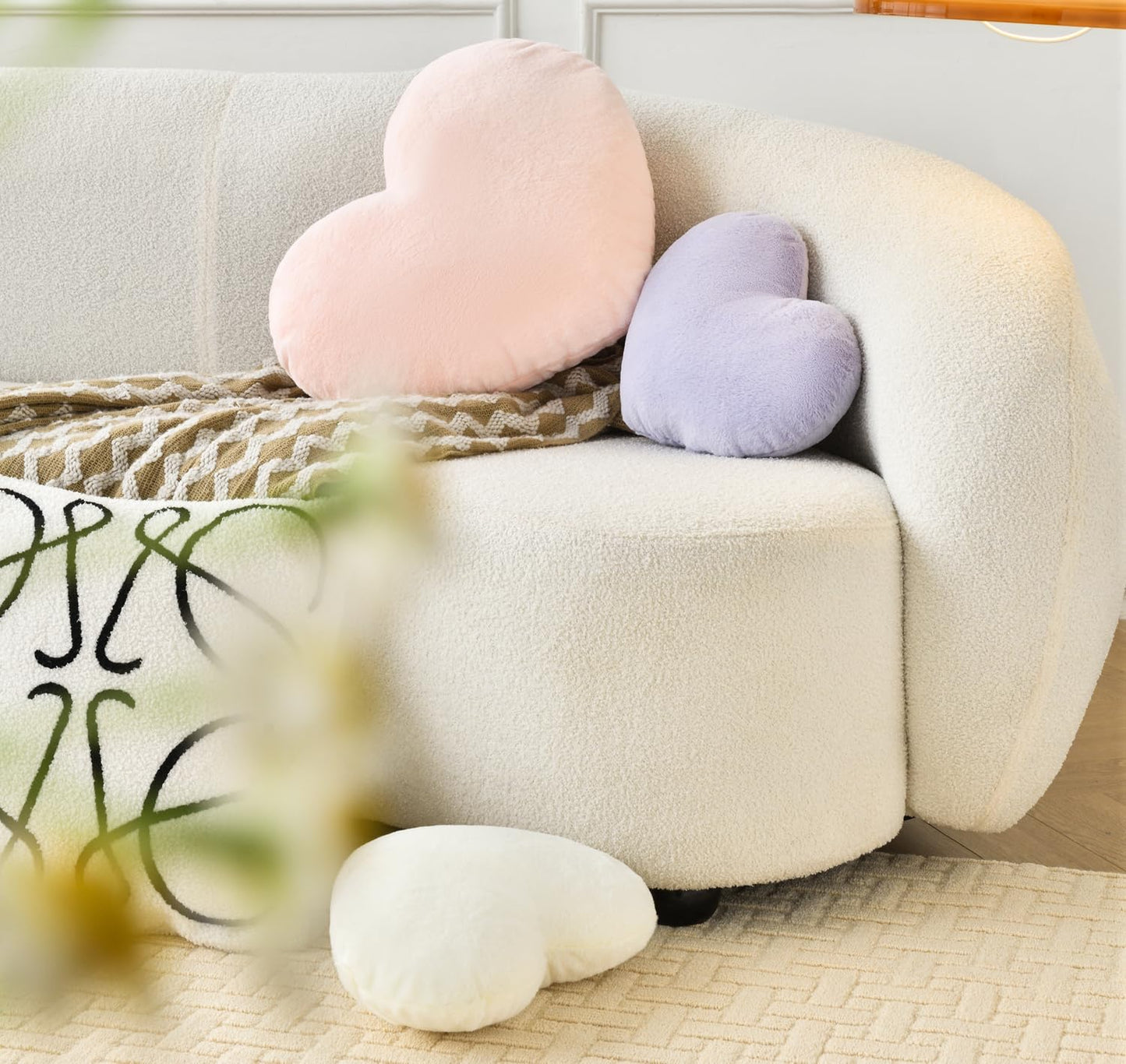 Petrella Throw Pillows Heart Pillow Cute Fuzzy Pillows for Bed Livingroom Home Decor Cushion Decorative Aesthetic Preppy Pillows White,Small 13"x10"