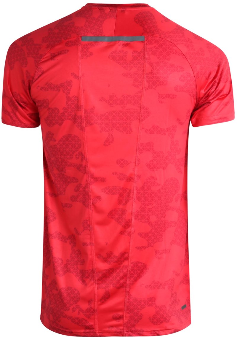 Spyder Mens Active Shirt - Crewneck Dry Fit Mens Workout Shirts Short Sleeve Camo Fitted Athletic Gym Shirts for Men, Size Medium, Spyder Red