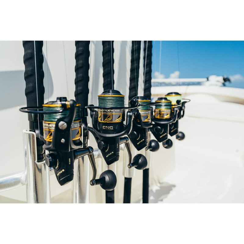 PENN Battle III Spinning Inshore Fishing Reel, HT-100 Front Drag, max of 12lb | 6kg, Made with Sturdy All-Aluminum Composition for Durability, Black Gold