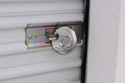 BRINKS – Heavy Duty Combination Padlock – 80mm Chrome Plated Lock with Hardened Steel Shackle – Resettable Security Lock for Storage Lockers, Toolboxes, Outdoor & Indoor Sheds, and More