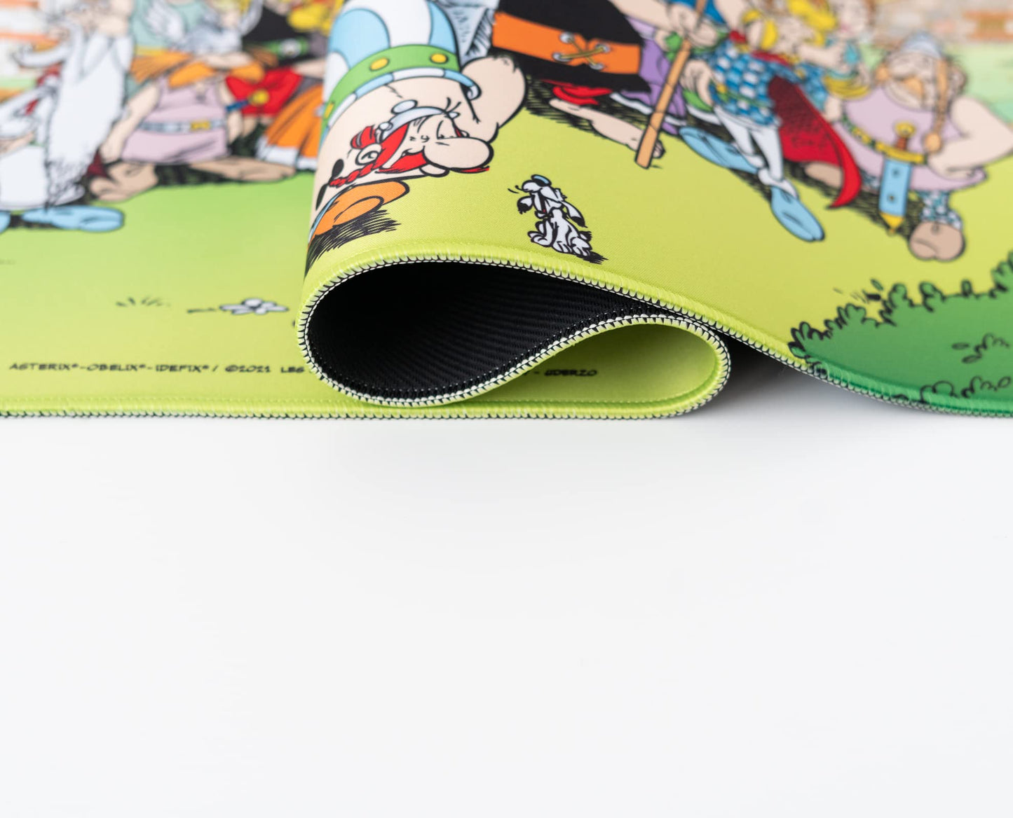 Grupo Erik XXL Mouse Pad Asterix | Gaming Desk Mat 31.5 x 13.8 inches, Non-Slip Rubber Keyboard & Mouse Mat Large | Asterix And Obelix Gaming Gifts Gamer