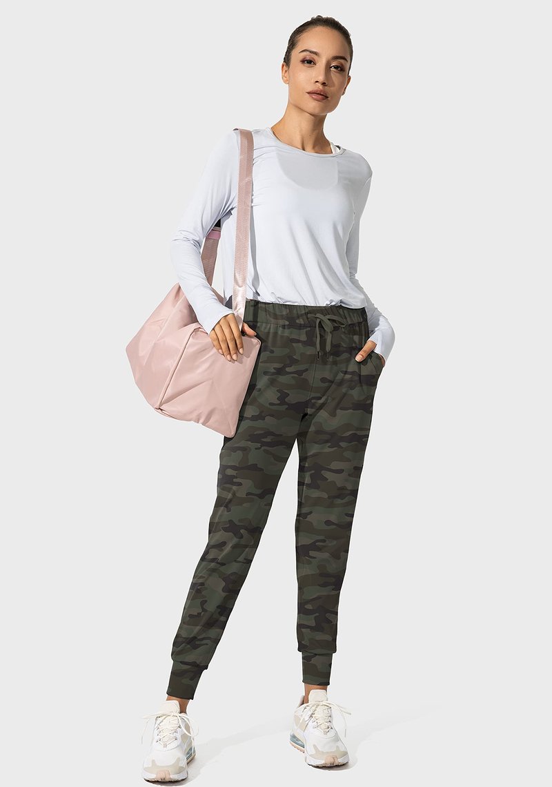 SANTINY Women's Joggers Pants Pockets Drawstring Running Sweatpants for Women Lounge Workout Jogging(Camo Dark Olive Multi__S)