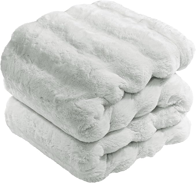 Touchat Luxury Faux Rabbit Fur Throw Blanket for Couch,Super Heavy Warm Cozy Blanket for Sofa Bedroom Living Room,Ultra Soft Fluffy Reversible Plush Blanket for Home Decor Gifts,Grey