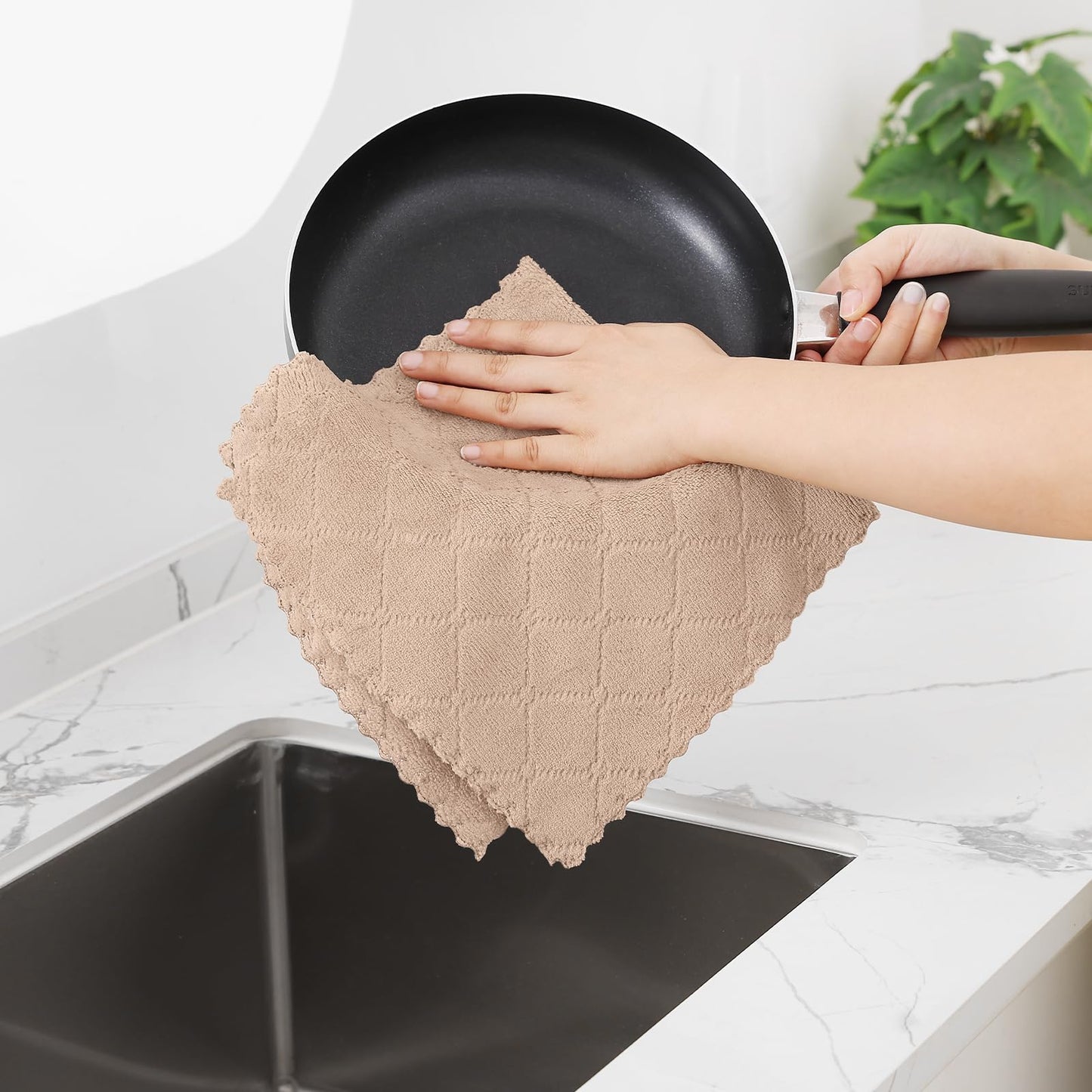 Homaxy 12 Pack Kitchen Dish Cloths (10 x 10 Inches, Grey), Super Soft and Absorbent Coral Velvet Dish Towels, Nonstick Oil Fast Drying Microfiber Cleaning Cloth, No Lint Household Dishcloths