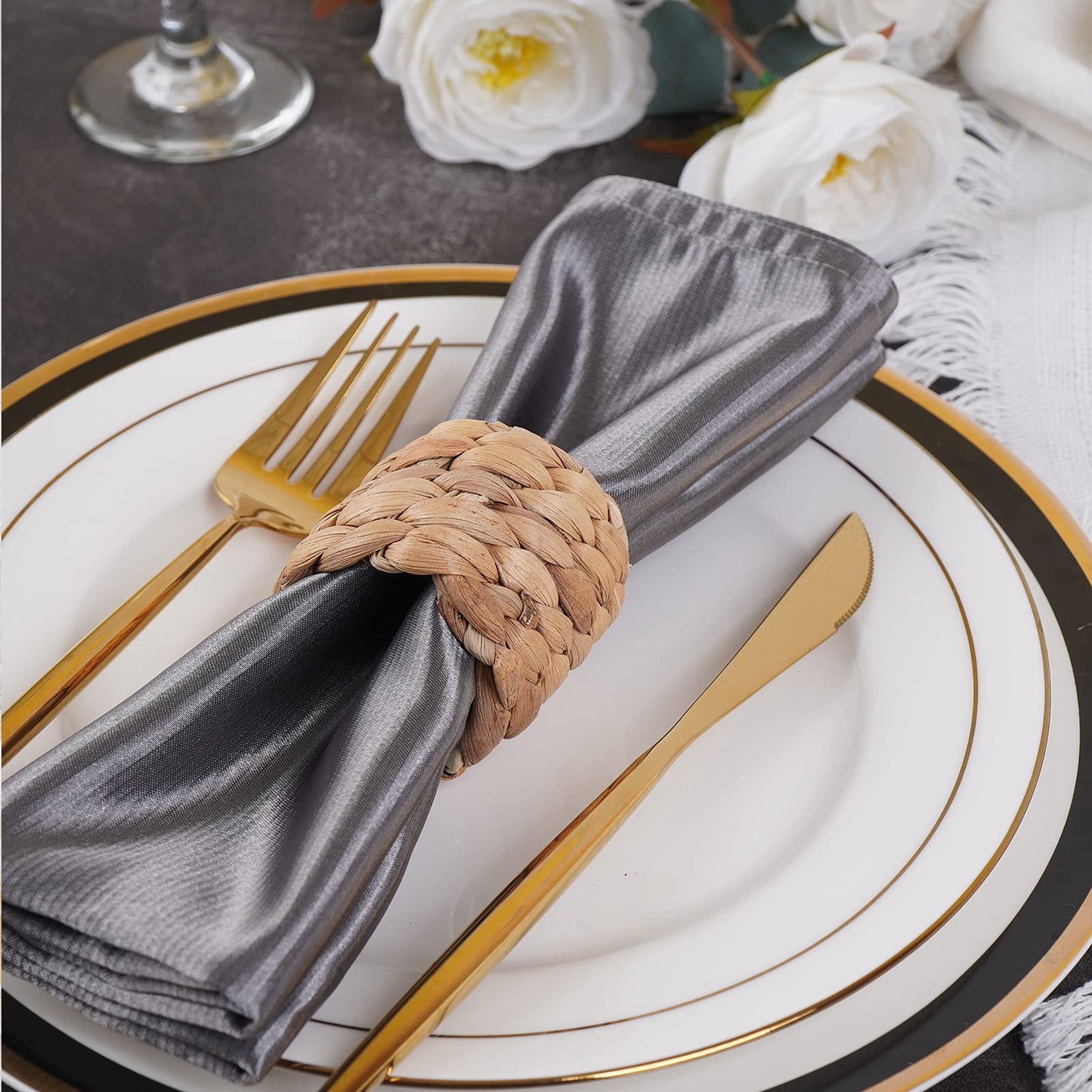 Napkin Rings Set of 6, Thanksgiving Napkin Rings Table Decor Handmade by Natural Water Hyacinth, Fall Farmhouse Napkin Rings for Thanksgiving, Christmas, Wedding Table Decoration