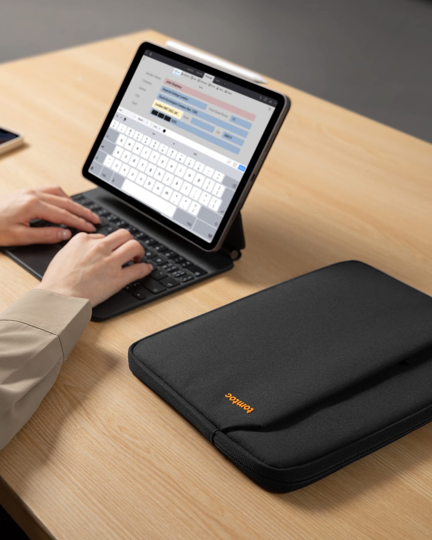 tomtoc Tablet Sleeve Bag for 13 Inch iPad Pro M4 & iPad Air M3 2025 M2 2024, 12.9-in iPad Pro M2&M1 6th/5th, with Magic/Smart Keyboard Folio, for 12,4 Inch Galaxy Tab S9+/S8+, Surface Pro 10/9, Black