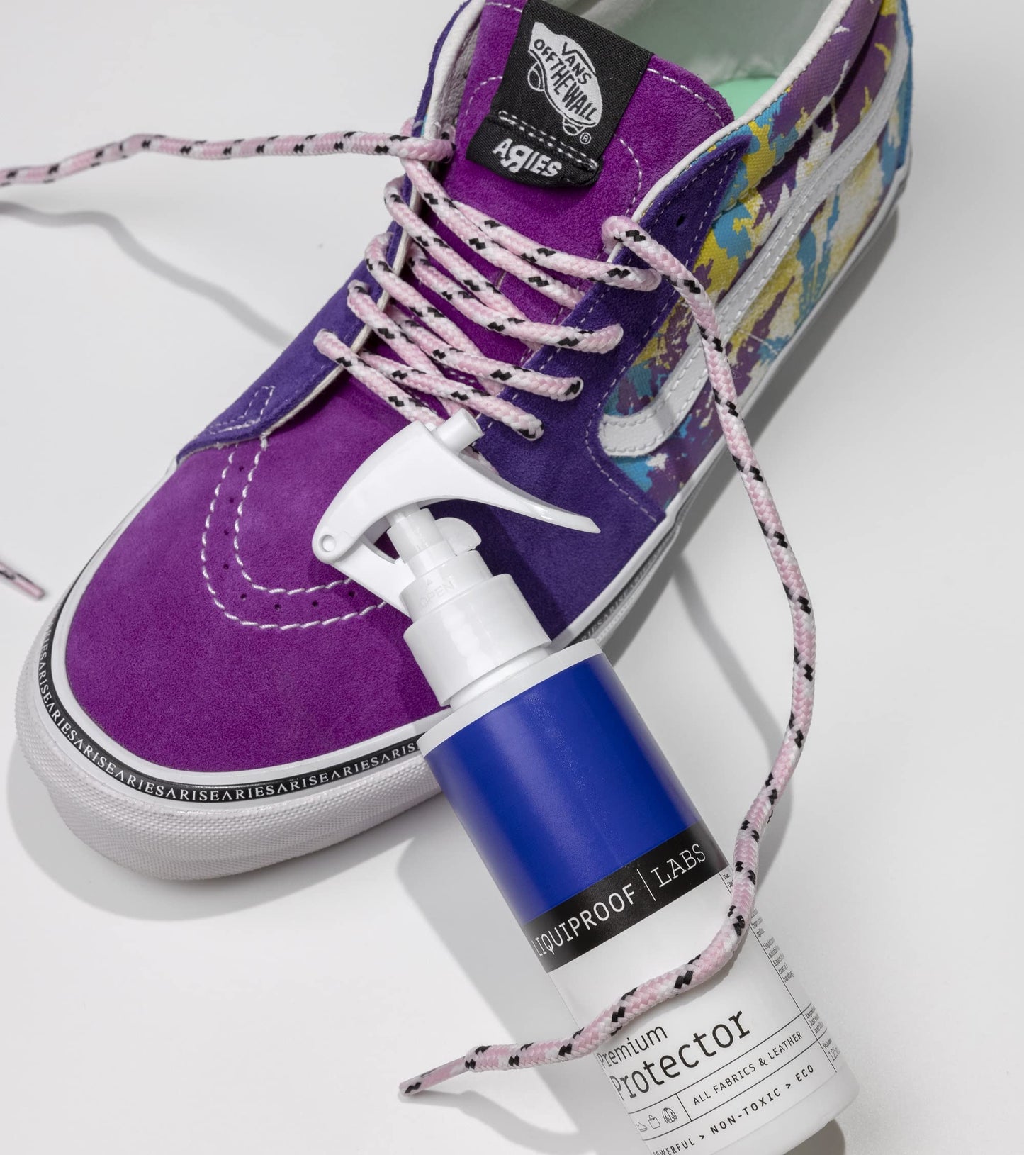 Liquiproof LABS Premium Protector Spray 250ml long lasting waterproof and stain protection for leather, suede, nubuck, sheepskin and fabrics. For shoes handbags trainers boots clothes