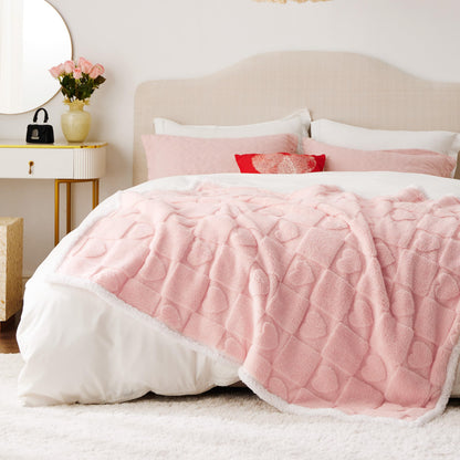 Bedsure Valentines Day Throw Blanket - Soft and Warm Sherpa Heart Throws Valentines Day Decor Gifts for Her, Love Pink 50"x60"