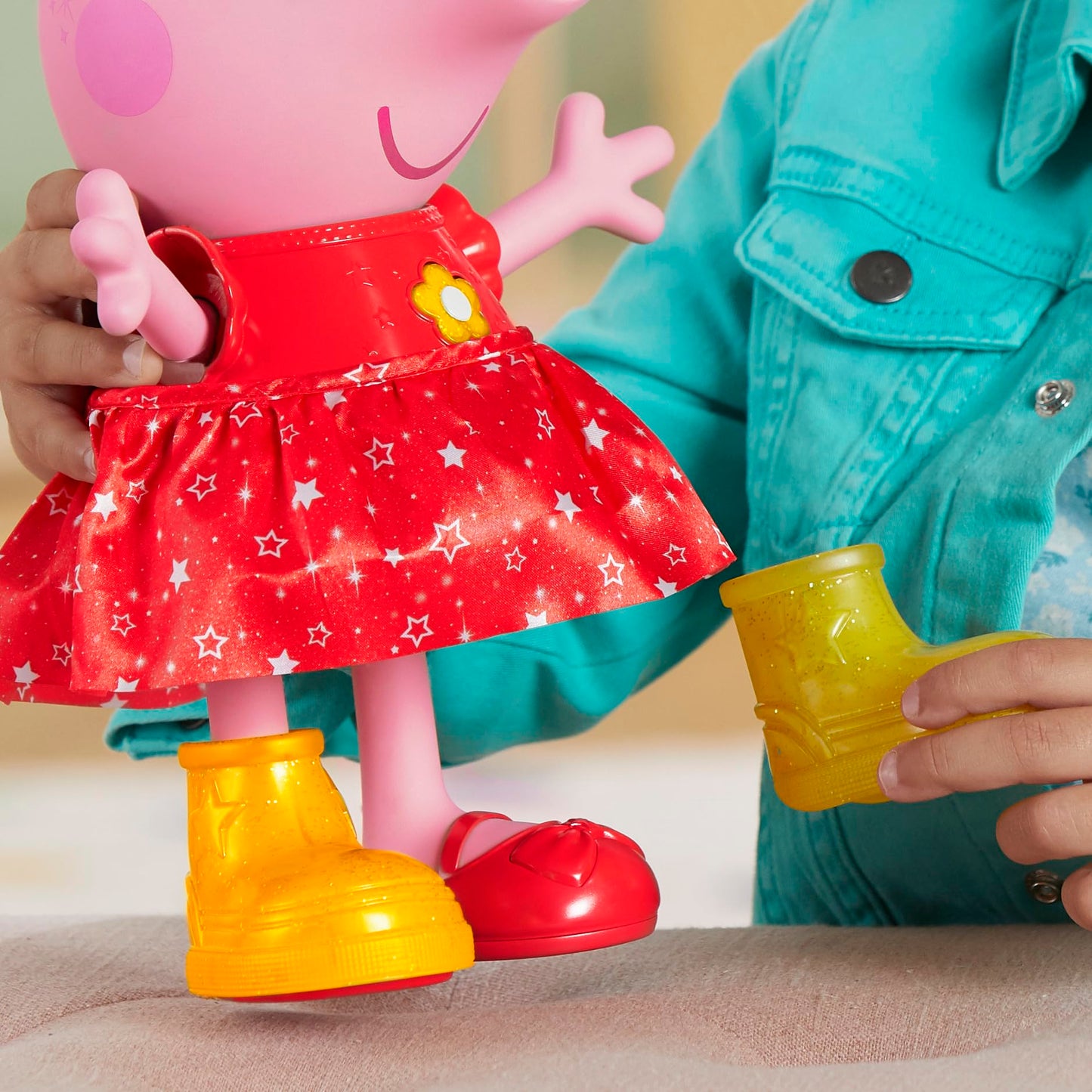 Peppa Pig Peppa’s Muddy Puddles Party Doll, Yellow