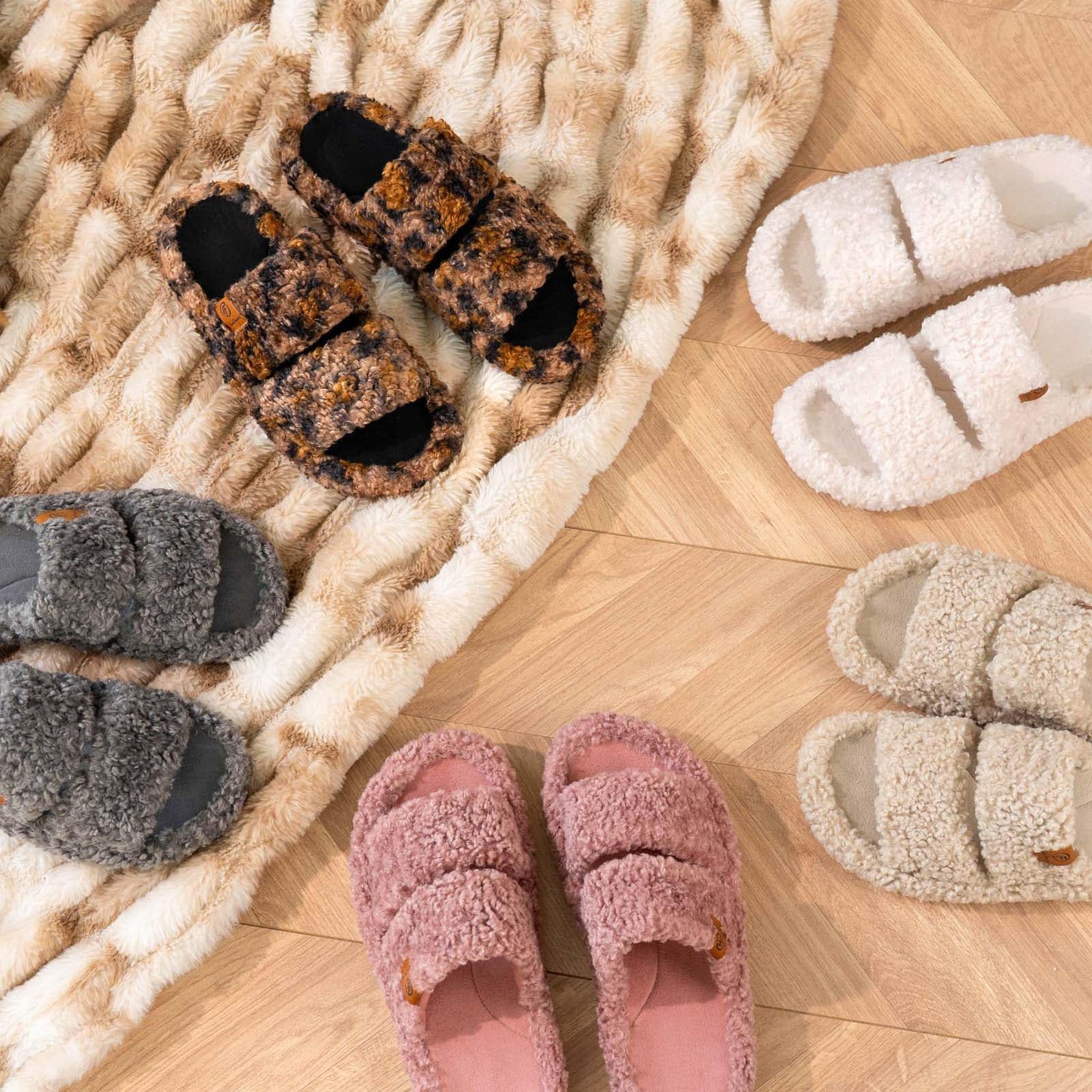 EverFoams Womens Fuzzy Open-toe Slippers Soft Comfy Memory Foam Indoor House Shoes Cool Gray,5-6 US