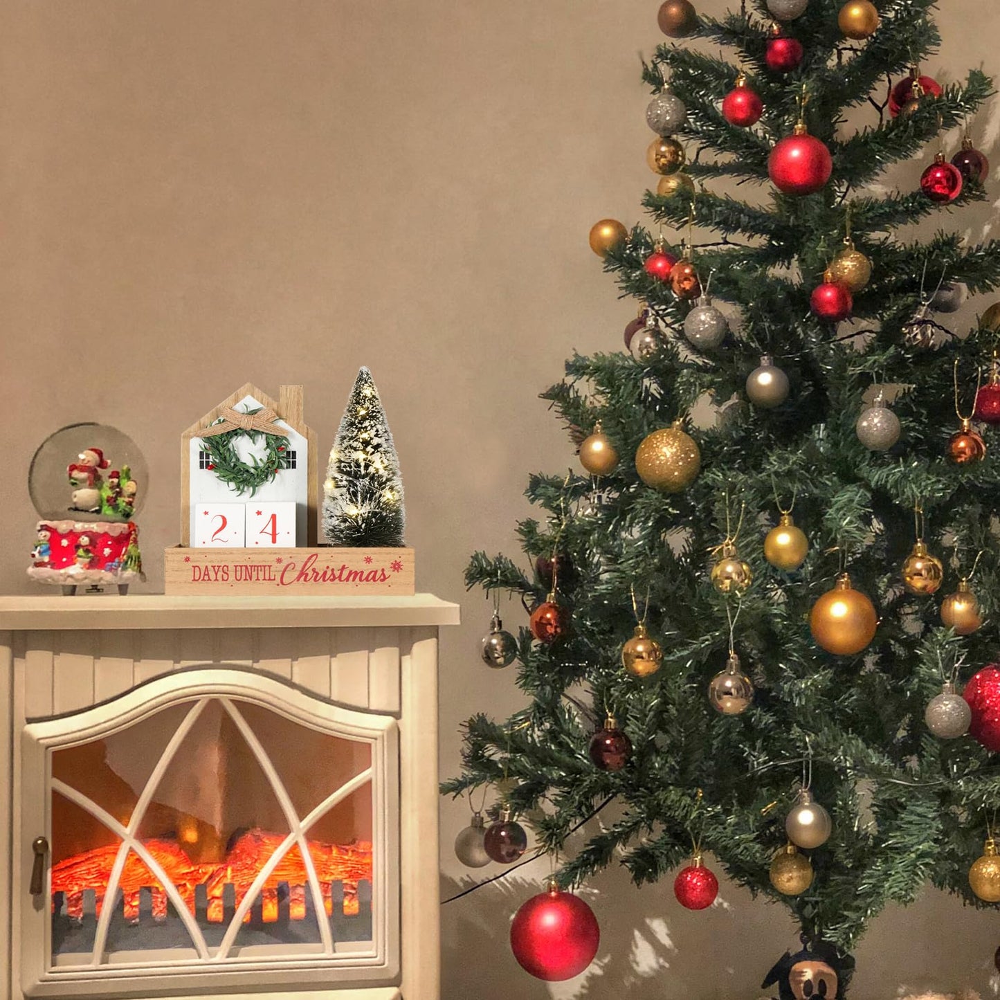 Christmas Tree Countdown Block LED Lighted 99 Days Until Christmas Wreath Calendar Tabletop with Timer Number Date Rustic Wooden Home Decor Holiday Xmas Ornament Desk Decoration Gift
