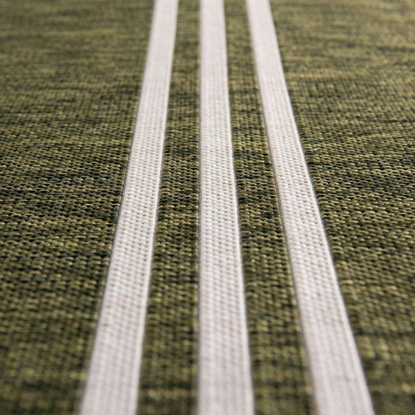Unique Loom Outdoor Collection Area Rug - Anguilla (5' 3' x 8' Oval, Green/ Ivory)