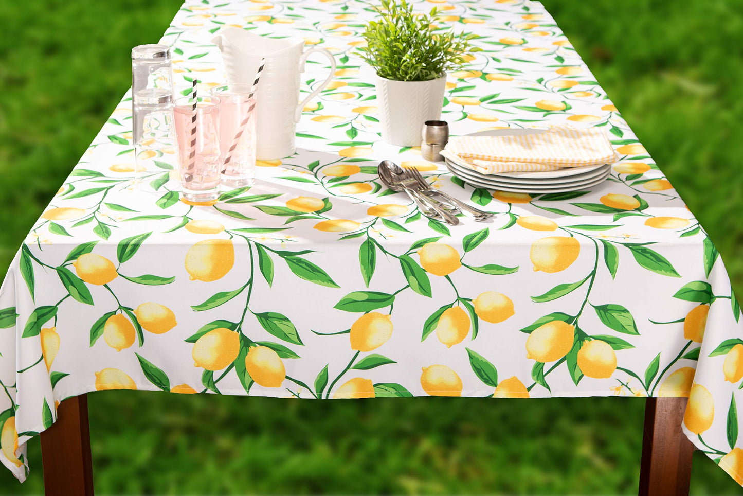 DII Lemon Bliss Outdoor Tabletop, Collection Stain Resistant & Waterproof, Tablecloth, 60x120