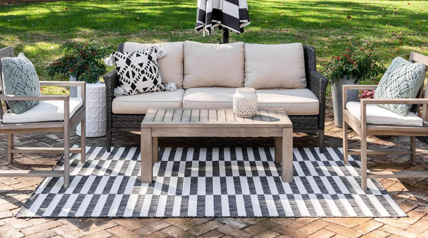 Unique Loom Outdoor Striped Collection Area Rug - Striped (5' 1" x 8' Rectangle, Charcoal/Ivory)