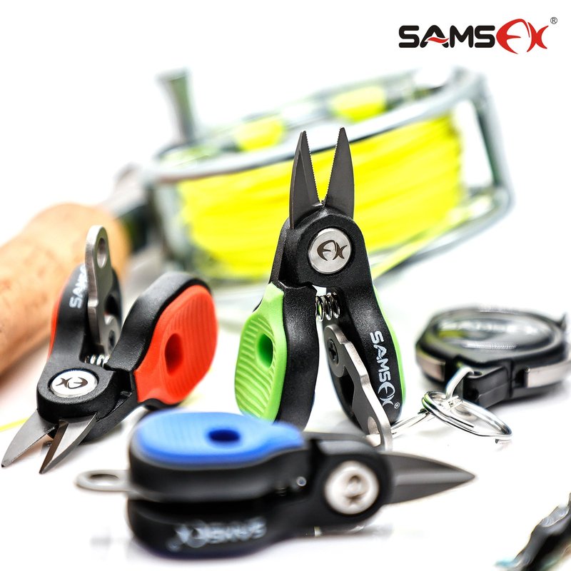 SAMSFX Fishing Nipper with Retractable Tether, Stainless Steel Blades that Cut Braid, Mono and Fluoro Lines, SNIP, Fishing Line Cutters (Green)