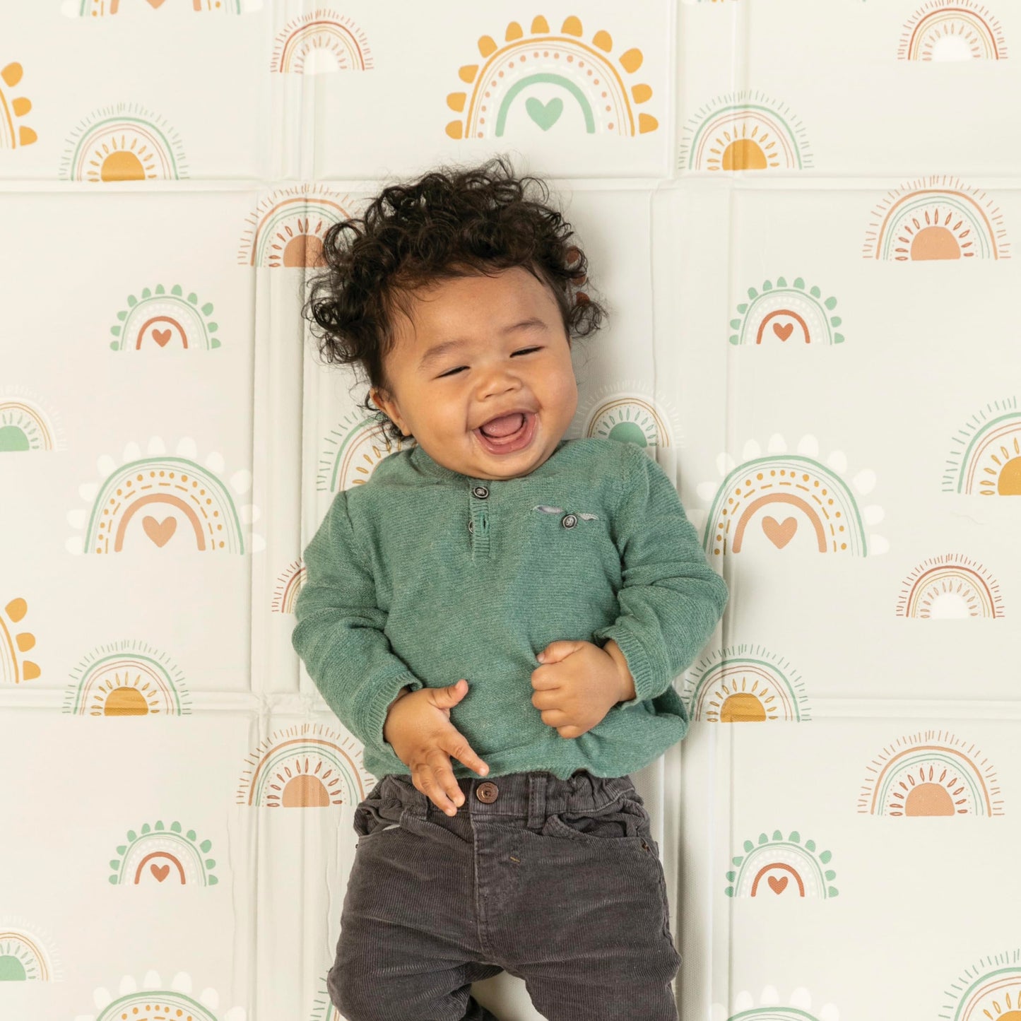 Infantino Foldable Soft Foam Play Mat, Baby Play Mat for Tummy Time & Floor Play, Lightweight, Easy to Store, Wipeable, Rainbows