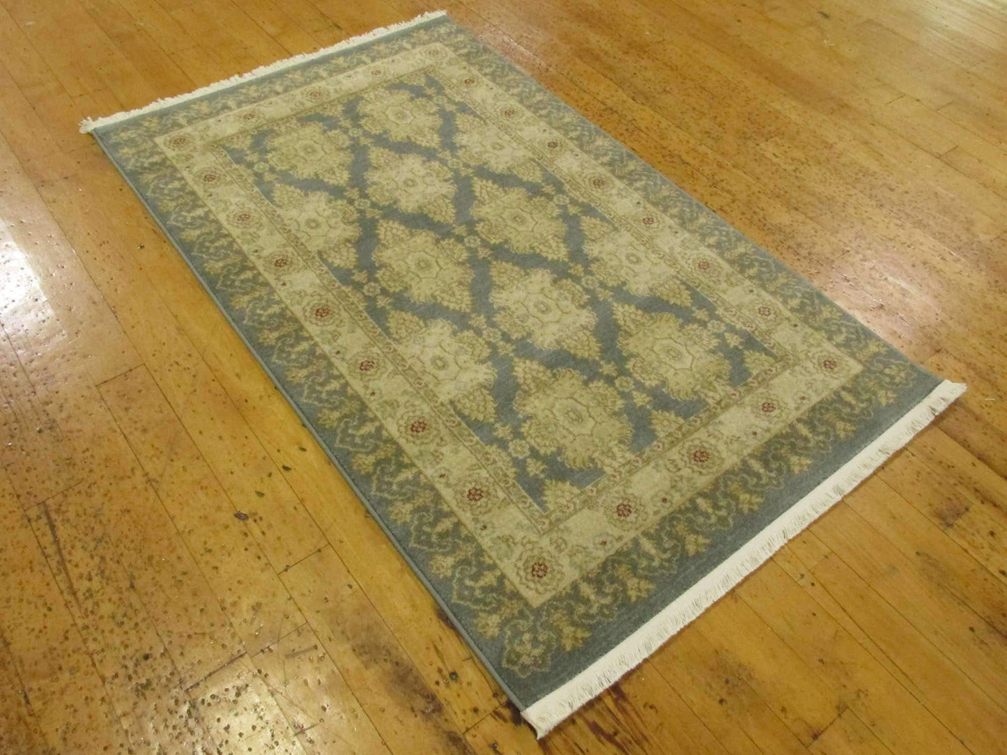 Unique Loom Edinburgh Collection Area Rug - Zinnia (3' 3" x 5' 3" Rectangle, Blue/ Beige)