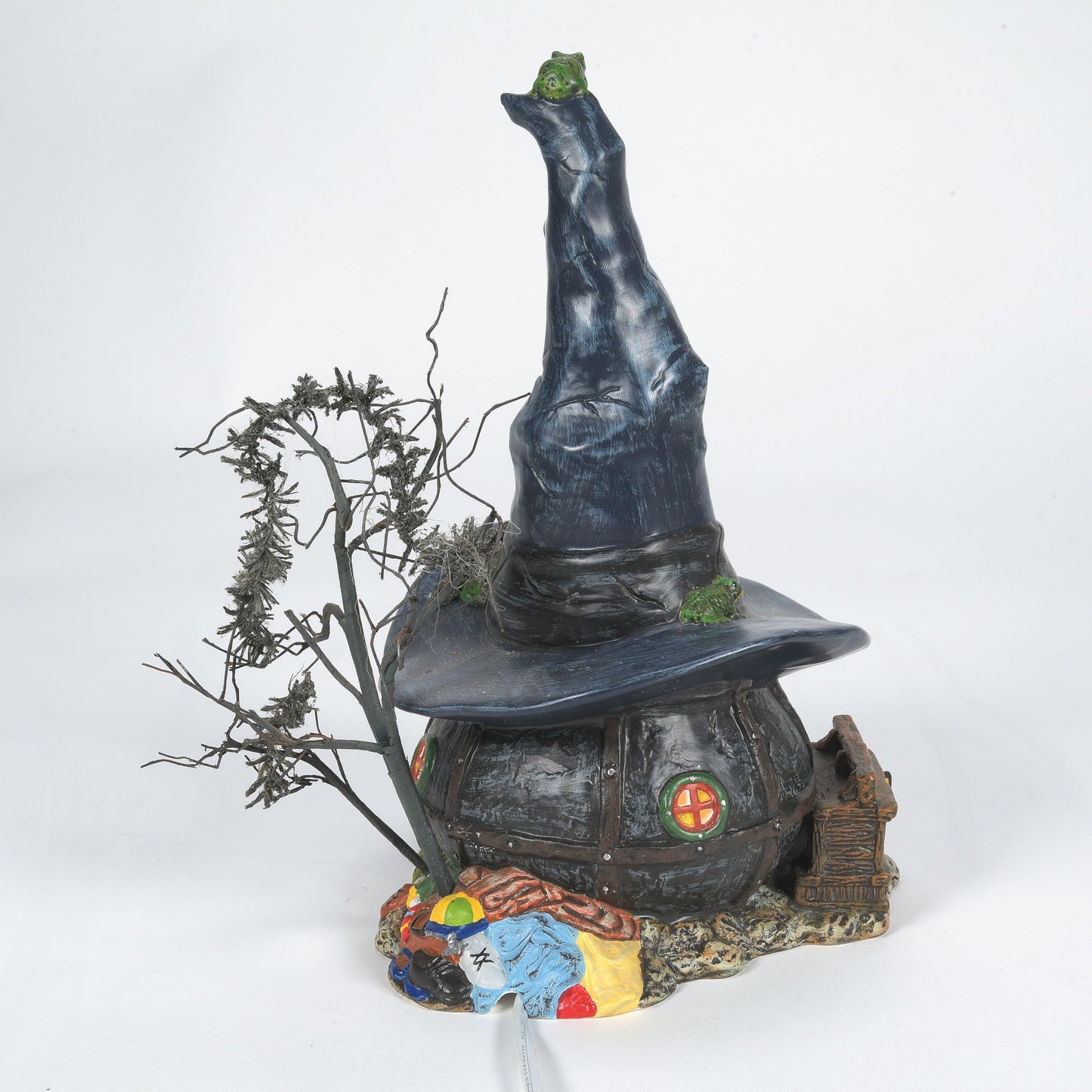 Department 56 Ceramic Snow Village Halloween Witch Hollow Toads and Frogs Witchcraft Haunt Lit House, 5.91 Inch, Multicolor