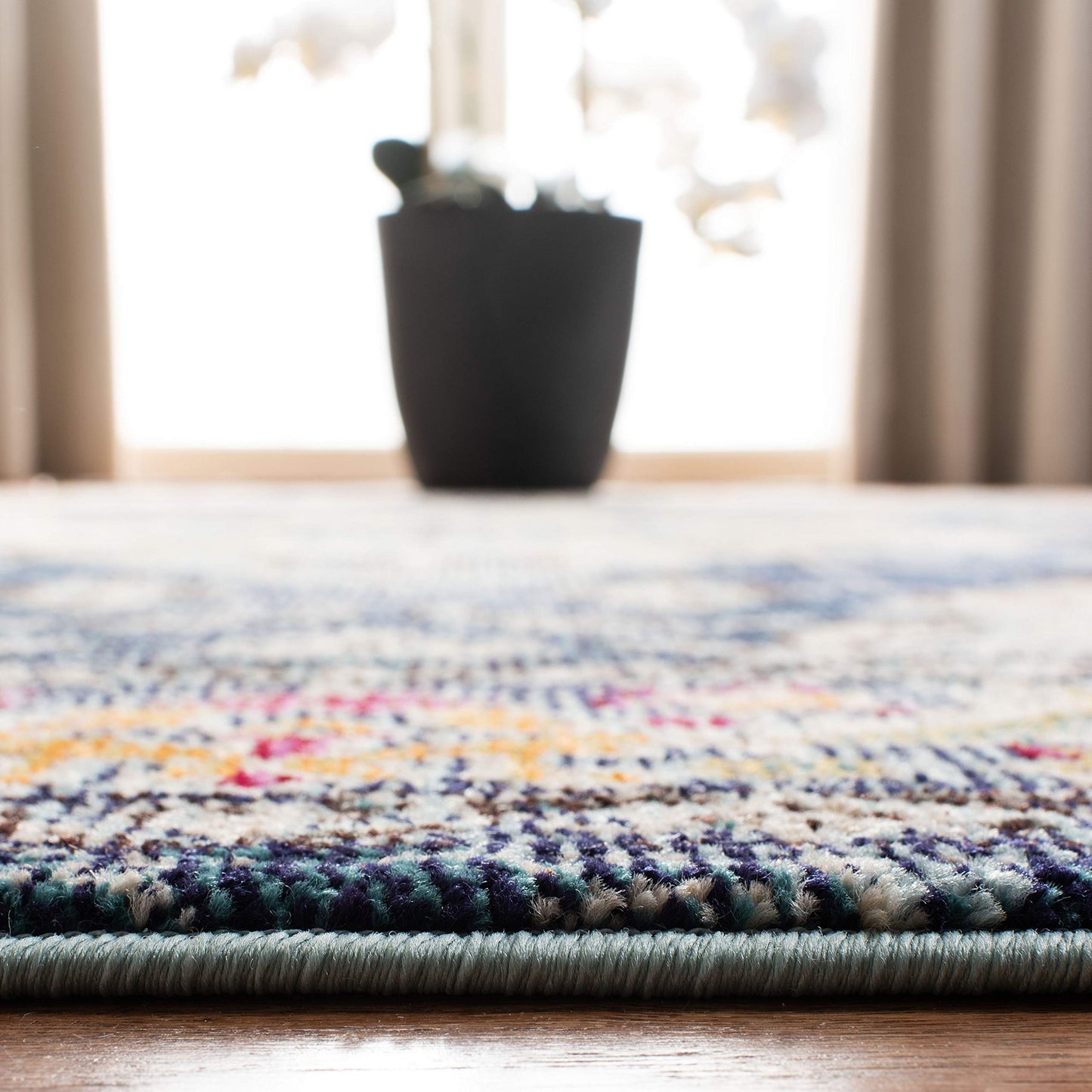SAFAVIEH Monaco Collection Area Rug - 10' x 14', Navy & Light Blue, Non-Shedding & Easy to Clean, Distressed Medallion Design, Ideal for Living Room, Bedroom, Dining Space (MNC243N)