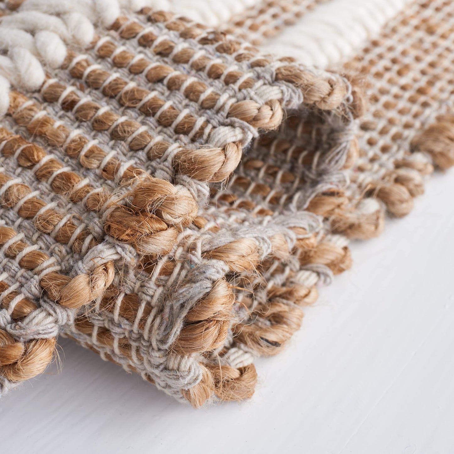 SAFAVIEH Natural Fiber Collection Accent Rug - 4' x 6', Natural & Ivory, Flat Weave Farmhouse Boho Jute & Wool Design, Ideal for High Traffic Areas in Entryway, Living Room, Bedroom (NFB377A)