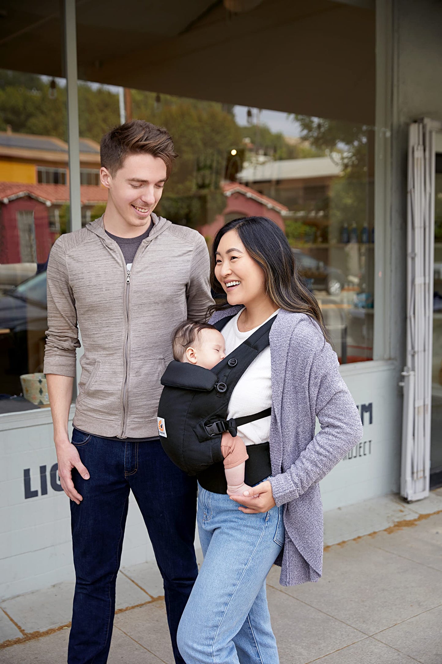Ergobaby Adapt Carrier for Newborns, from Birth, 3 Positions, SoftTouch Cotton, Ergonomic Baby Front-Inward and Back Carry Position, Onyx Black